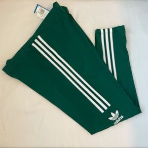 adidas Originals adicolor three stripe trefoil legging in green NWT